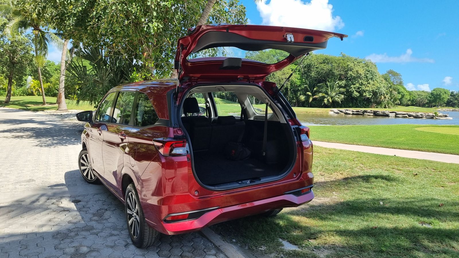 Toyota Avanza 2025 4